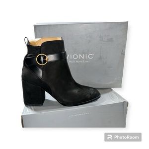 Women Vionic Bootie
